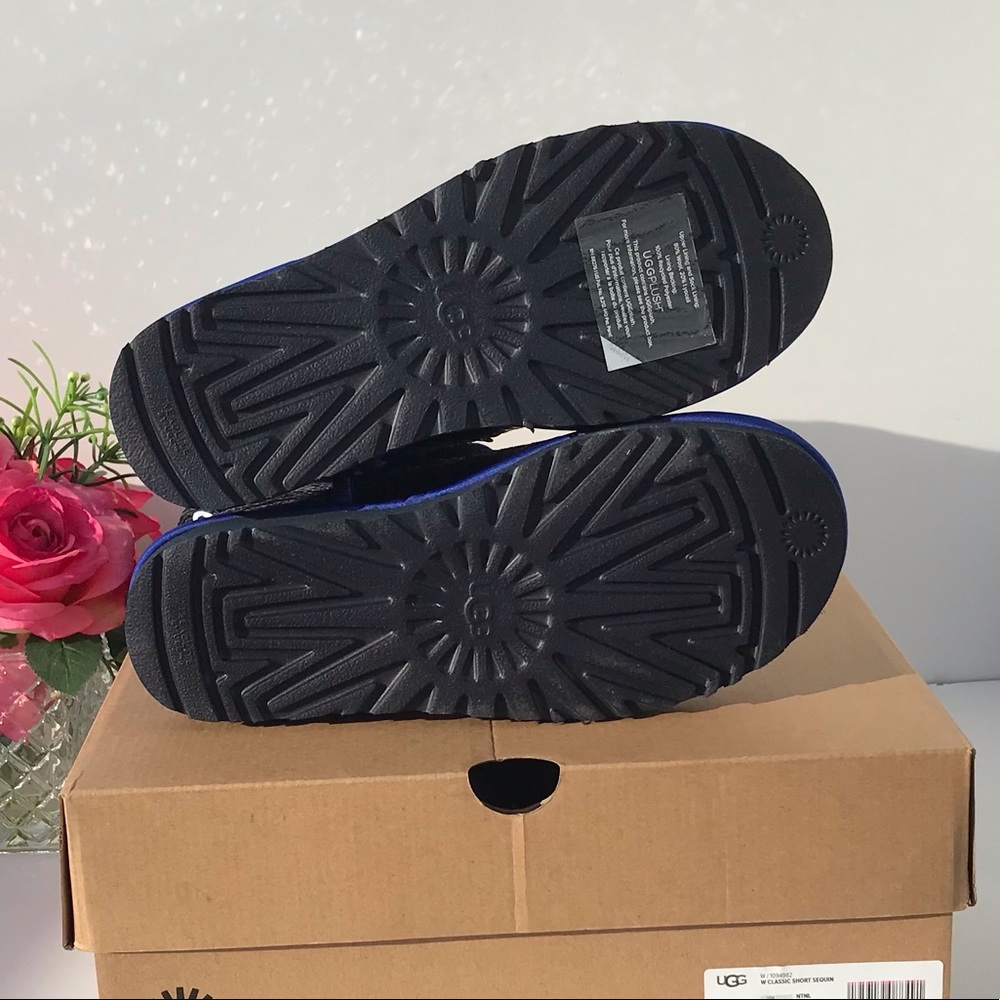 UGG Classic Short Sequin Boot - Picture 6 of 11